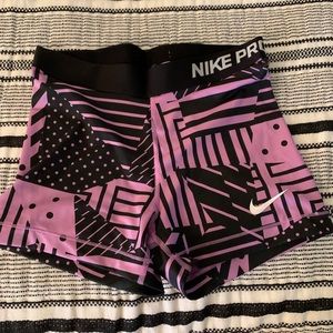 Nike Pro 3” Shorts Sz Medium